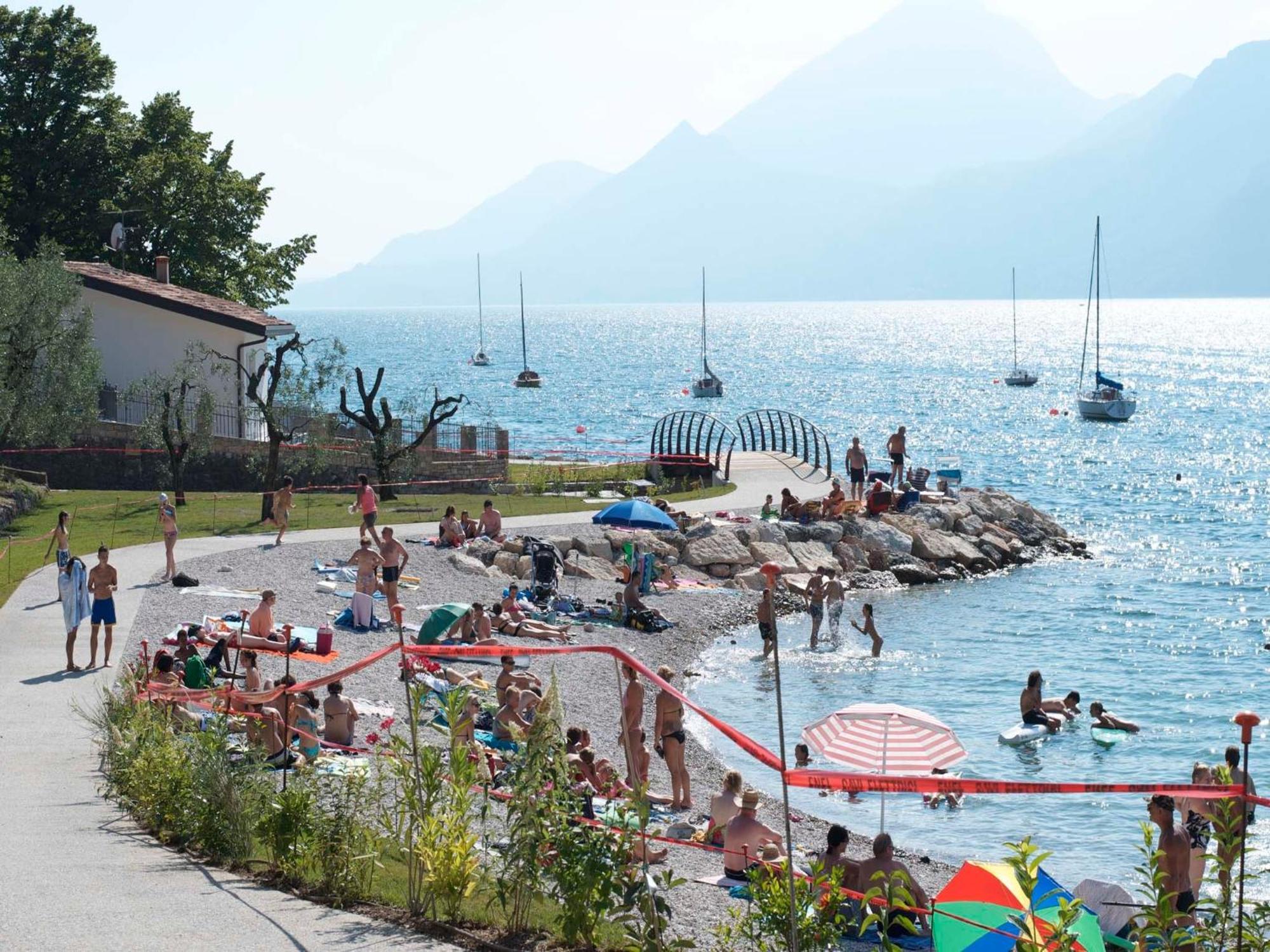 Aquacamp Hotel Бренцоне сул Гарда Екстериор снимка