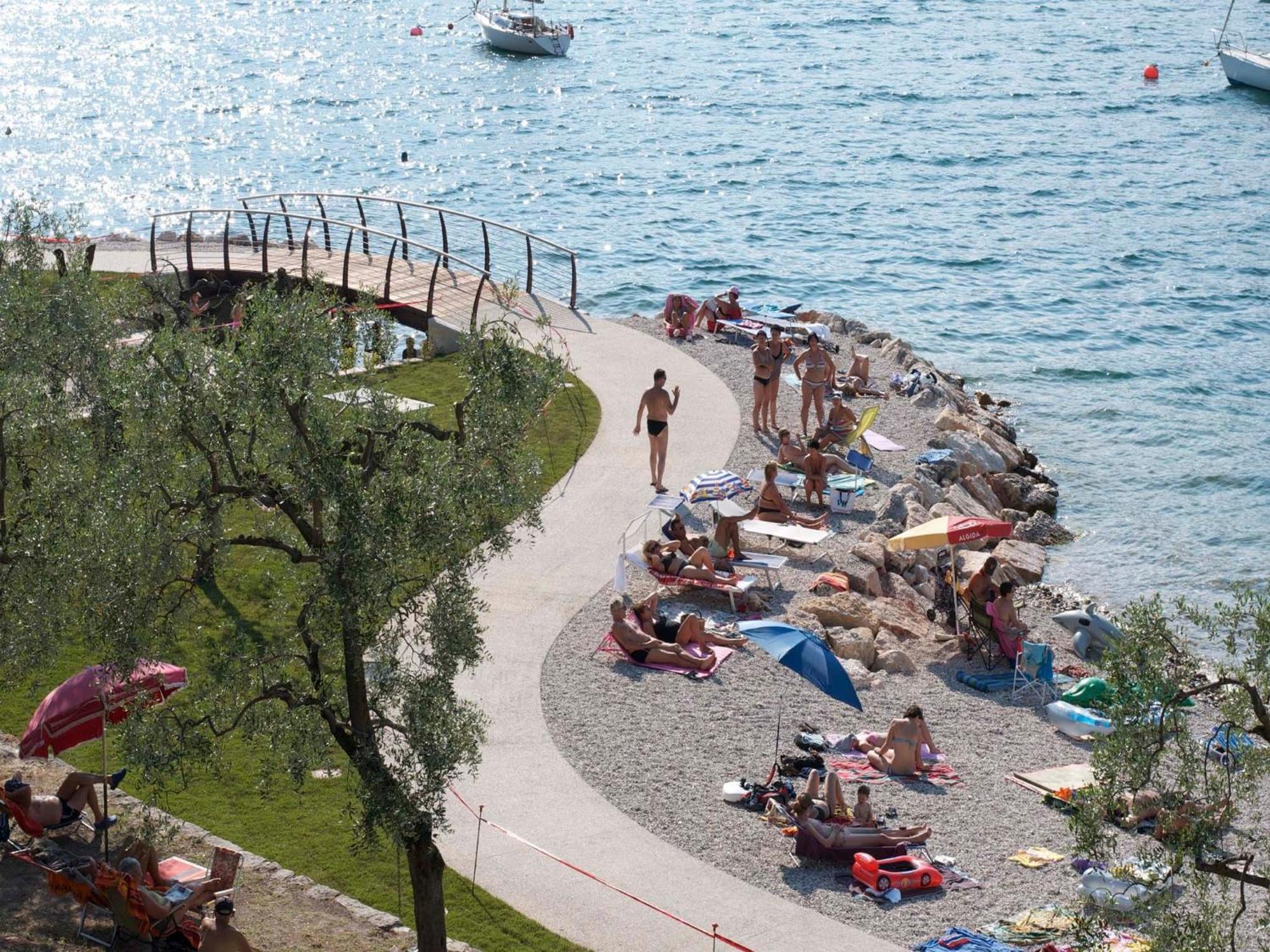 Aquacamp Hotel Бренцоне сул Гарда Екстериор снимка